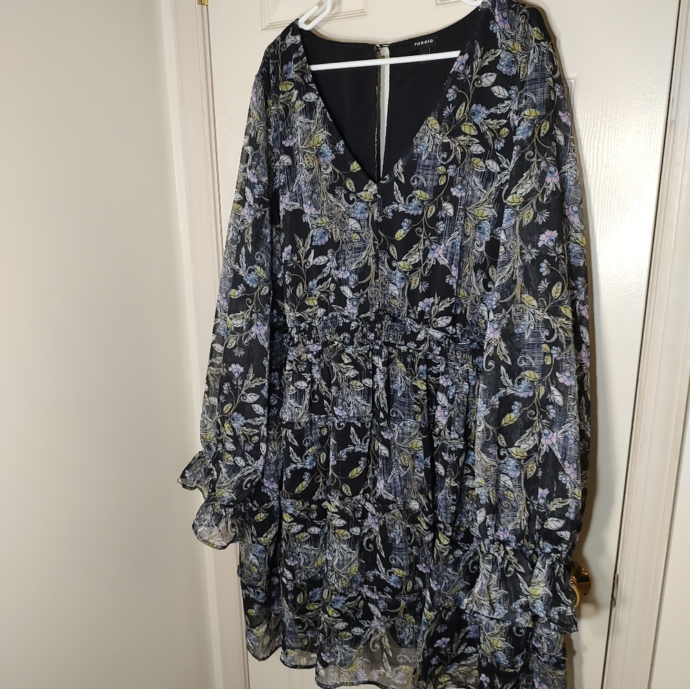 Torrid Black Floral Long Sleeve Dress